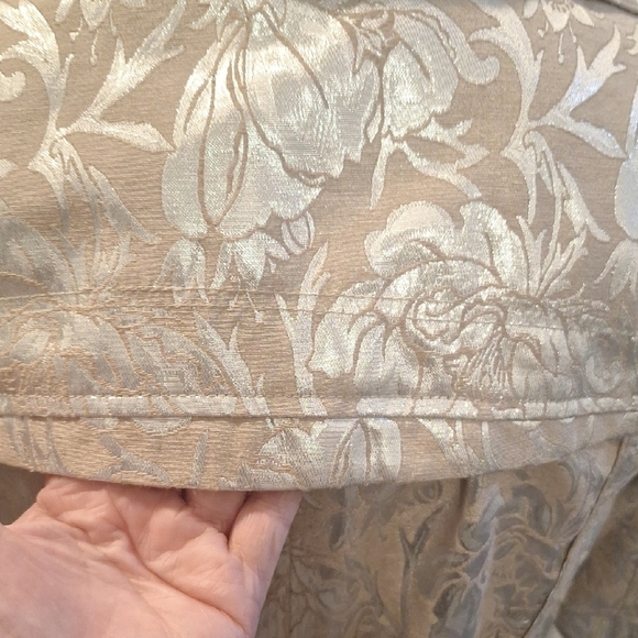 Chic Silver Floral Women's Trench Coat - Picture 6 of 14